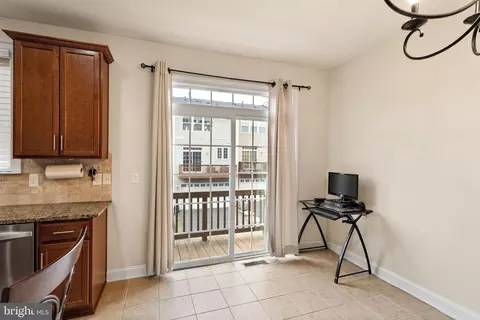 42686 Tunstall Ter, Ashburn, VA 20147 photo 13