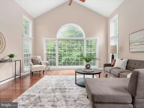 20462 Quarterpath Trace Cir, Sterling, VA 20165 photo 20