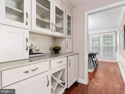 20462 Quarterpath Trace Cir, Sterling, VA 20165 photo 11