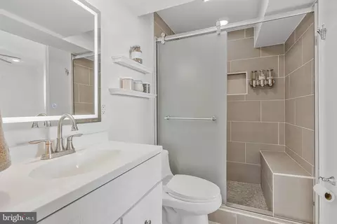 Bath - 400 E Poplar Rd, Sterling, VA 20164 photo 4 of 4
