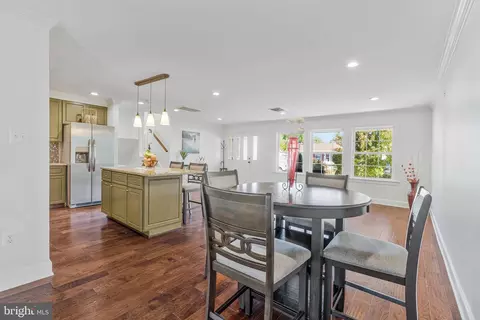 Dining - 400 E Poplar Rd, Sterling, VA 20164 photo 1 of 1