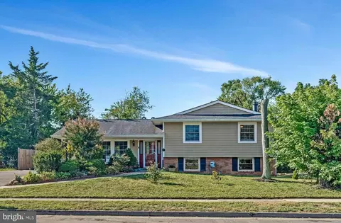 400 E Poplar Rd, Sterling, VA 20164