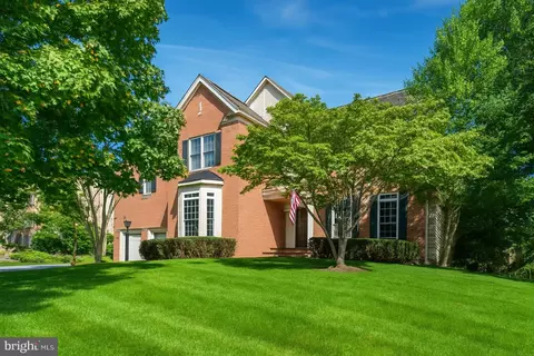 641 Meade Dr SW, Leesburg, VA 20175