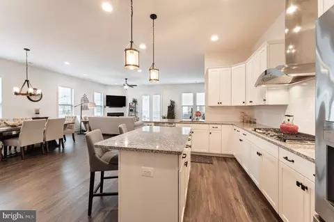 Entry Way - 42788 Macbeth Ter, Ashburn, VA 20148 photo 3 of 4