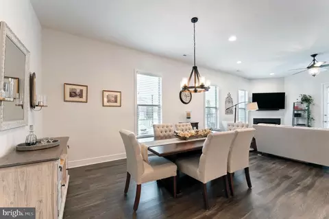 Dining - 42788 Macbeth Ter, Ashburn, VA 20148 photo 3 of 3