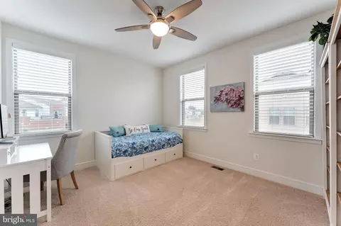 Bedroom - 42788 Macbeth Ter, Ashburn, VA 20148 photo 4 of 7