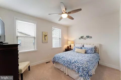Bedroom - 42788 Macbeth Ter, Ashburn, VA 20148 photo 6 of 7