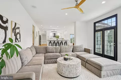 43361 Deepspring Ct, Ashburn, VA 20147 photo 13