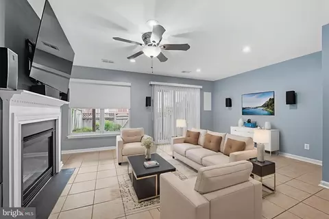 43258 Tumbletree Ter, Broadlands, VA 20148 photo 6