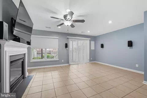 43258 Tumbletree Ter, Broadlands, VA 20148 photo 7