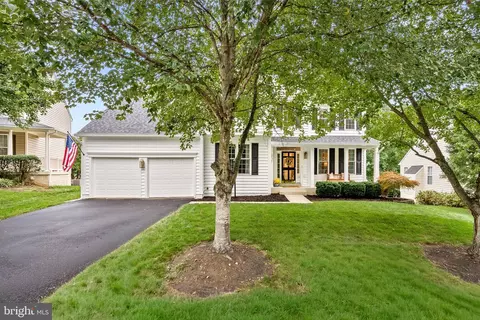 207 Lawnhill Ct SW, Leesburg, VA 20175