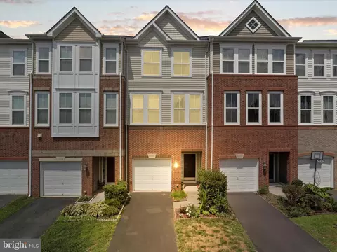 43381 Rickenbacker Sq, Ashburn, VA 20147