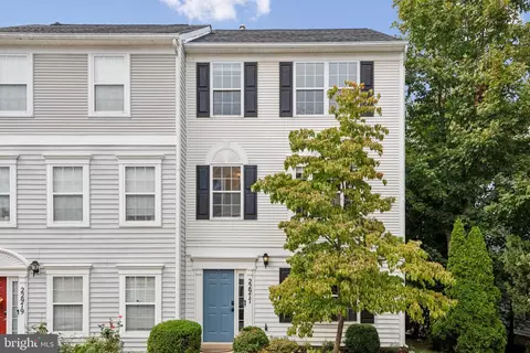 22977 Fleet Ter, Sterling, VA 20166