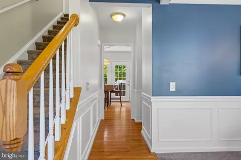 Entry Way - 21563 Awbrey Pl, Broadlands, VA 20148 photo 5 of 16
