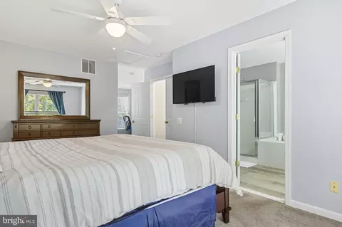 Bedroom - 21563 Awbrey Pl, Broadlands, VA 20148 photo 2 of 8