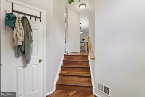 Entry Way - 47587 Comer Sq, Sterling, VA 20165 photo 2 of 14