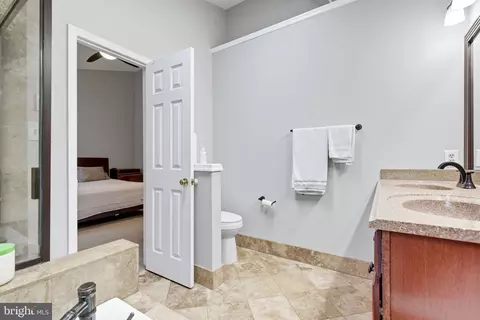 Bath - 47587 Comer Sq, Sterling, VA 20165 photo 3 of 9