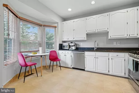 Kitchen - 47587 Comer Sq, Sterling, VA 20165 photo 1 of 4