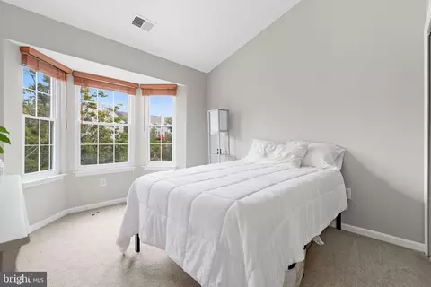 Bedroom - 47587 Comer Sq, Sterling, VA 20165 photo 4 of 6