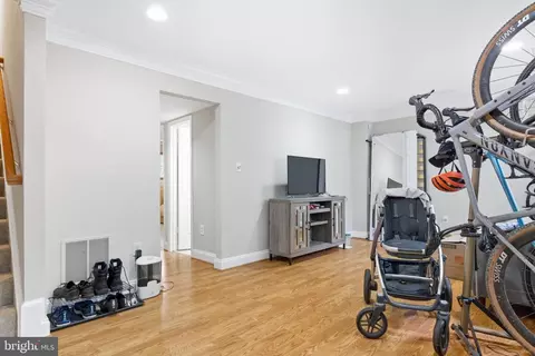 Entry Way - 47587 Comer Sq, Sterling, VA 20165 photo 13 of 14