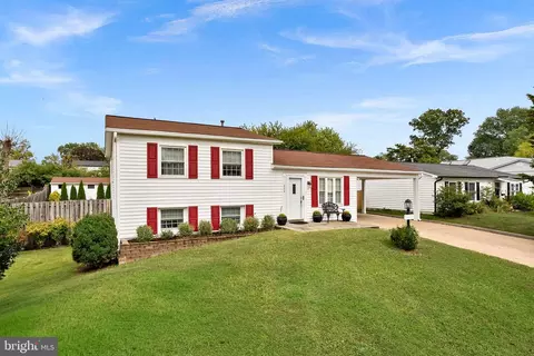 Exterior - 224 W Beech Rd, Sterling, VA 20164 photo 3 of 16