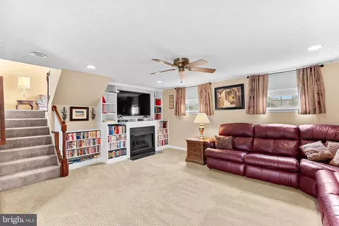 Living - 224 W Beech Rd, Sterling, VA 20164 photo 3 of 3