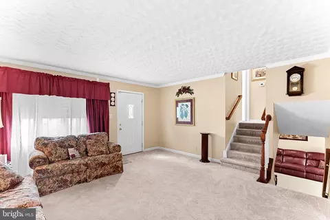 Other - 224 W Beech Rd, Sterling, VA 20164 photo 5 of 20