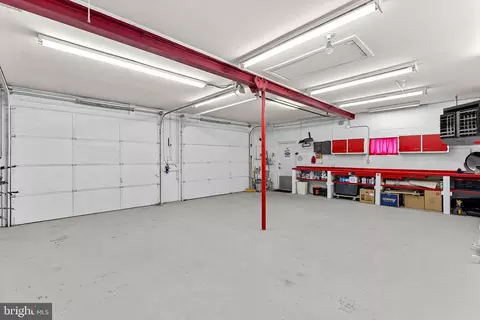 Exterior - 224 W Beech Rd, Sterling, VA 20164 photo 6 of 16