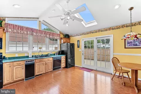 Kitchen - 224 W Beech Rd, Sterling, VA 20164 photo 3 of 3