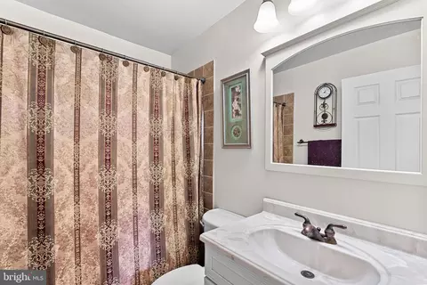 Bath - 224 W Beech Rd, Sterling, VA 20164 photo 2 of 2