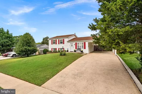 Other - 224 W Beech Rd, Sterling, VA 20164 photo 1 of 20