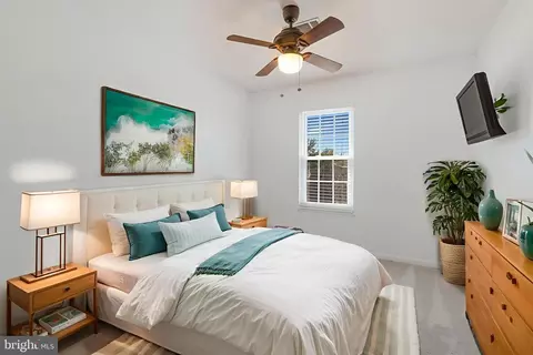 Bedroom - 43507 Blacksmith Sq, Ashburn, VA 20147 photo 3 of 3