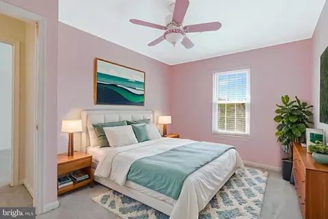 Bedroom - 43507 Blacksmith Sq, Ashburn, VA 20147 photo 2 of 3