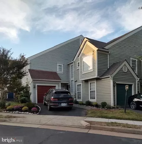 43800 Stonebridge Dr, Ashburn, VA 20147
