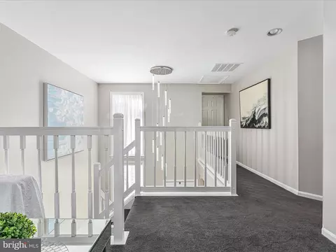43800 Stonebridge Dr, Ashburn, VA 20147 photo 27