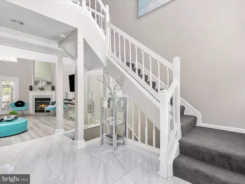 43800 Stonebridge Dr, Ashburn, VA 20147 photo 6
