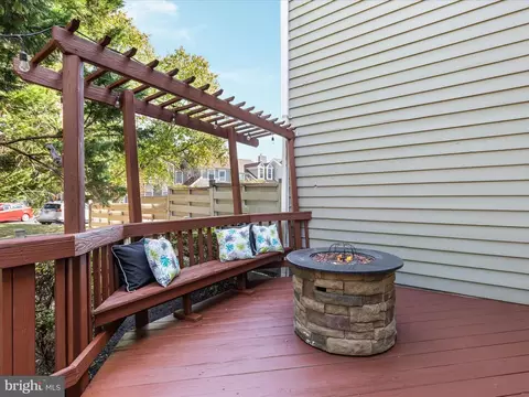43800 Stonebridge Dr, Ashburn, VA 20147 photo 39