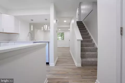 Entry Way - 112 Argus Pl, Sterling, VA 20164 photo 1 of 6