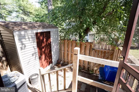 Exterior - 112 Argus Pl, Sterling, VA 20164 photo 4 of 6