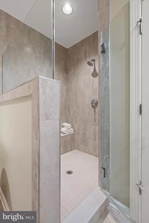 20396 Roslindale Dr, Ashburn, VA 20147 photo 39