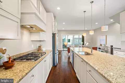 20396 Roslindale Dr, Ashburn, VA 20147 photo 19