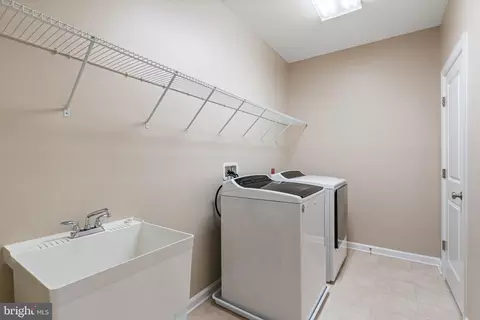 20396 Roslindale Dr, Ashburn, VA 20147 photo 45