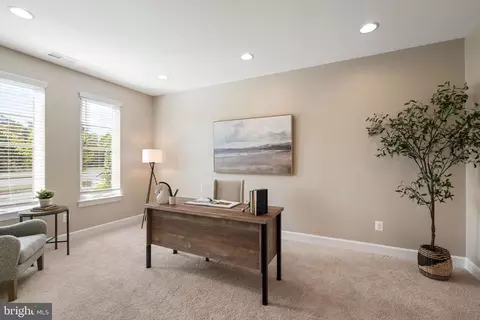 20396 Roslindale Dr, Ashburn, VA 20147 photo 8