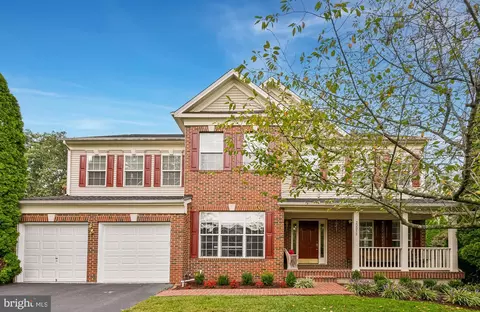 22059 Water Run Ct, Ashburn, VA 20148