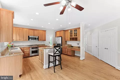 Kitchen - 42645 Cochrans Lock Dr, Ashburn, VA 20148 photo 1 of 8