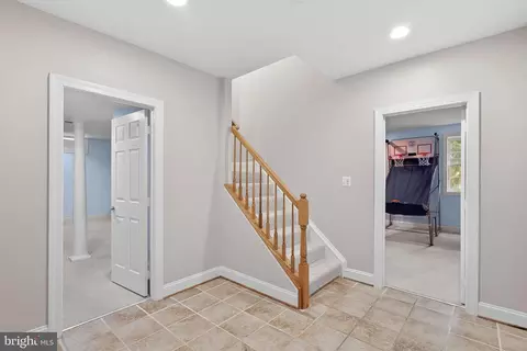 Entry Way - 42645 Cochrans Lock Dr, Ashburn, VA 20148 photo 7 of 7