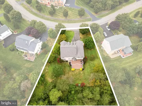 View/Area - 42645 Cochrans Lock Dr, Ashburn, VA 20148 photo 1 of 2