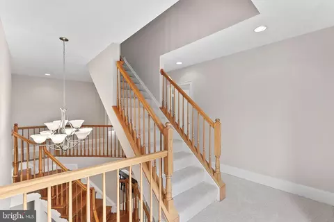 Entry Way - 42645 Cochrans Lock Dr, Ashburn, VA 20148 photo 6 of 7