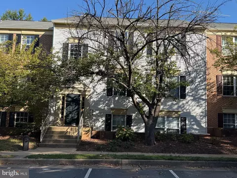 1117 Huntmaster Ter NE #101, Leesburg, VA 20176