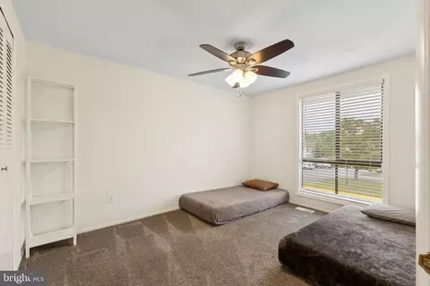 32 Regis Cir, Sterling, VA 20164 photo 19